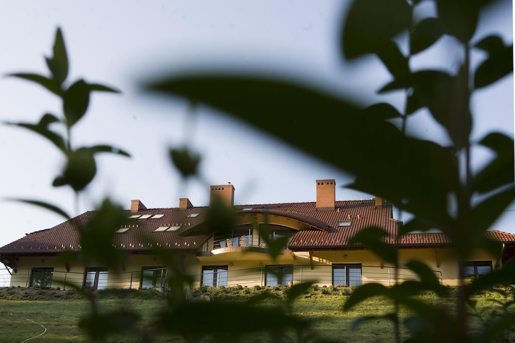 Zagorzanka Pensjonat Rehabilitacyjno-Rekreacyjny Sis Dziadkowiec - Spolka Jawna Mszana Dolna Luaran gambar