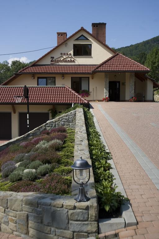 Zagorzanka Pensjonat Rehabilitacyjno-Rekreacyjny Sis Dziadkowiec - Spolka Jawna Mszana Dolna Luaran gambar